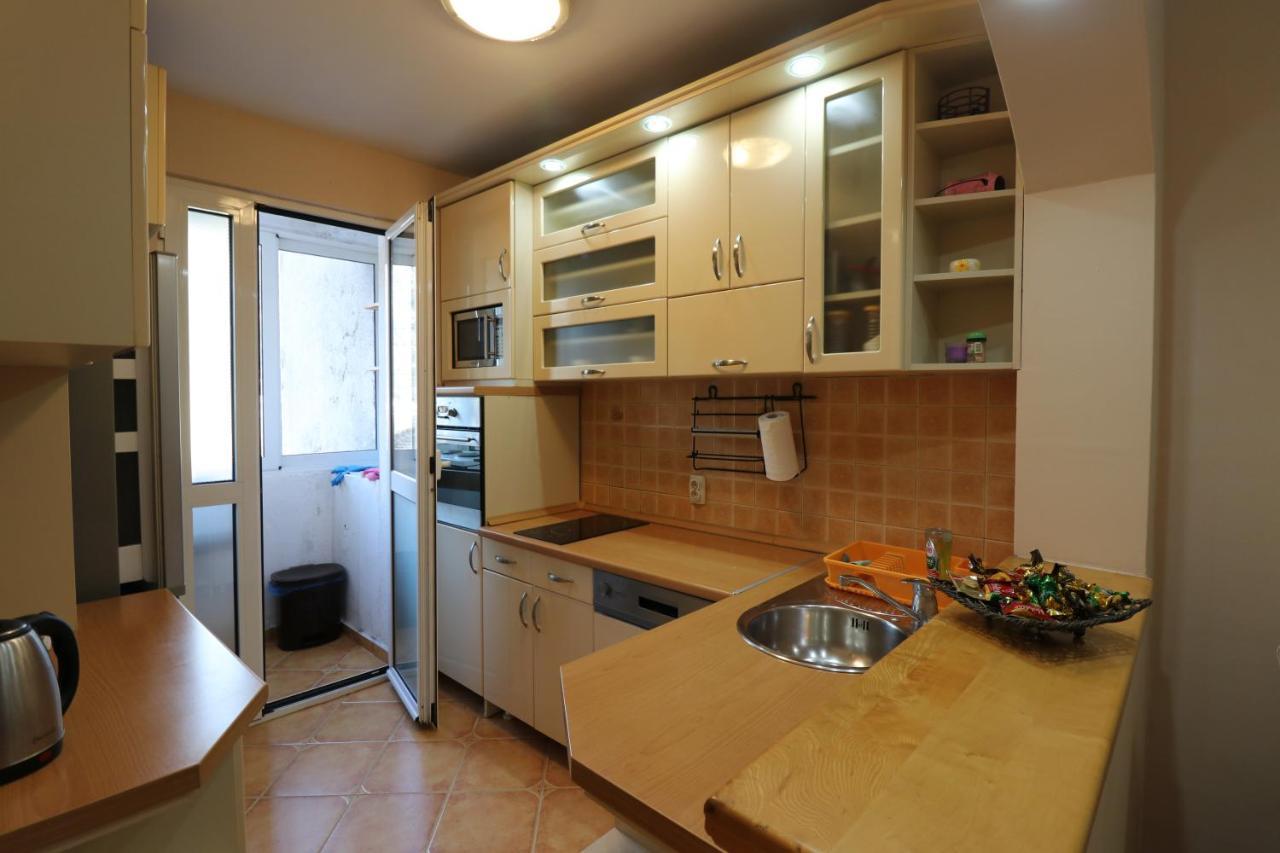 Apartment Nina Kotor Exterior foto