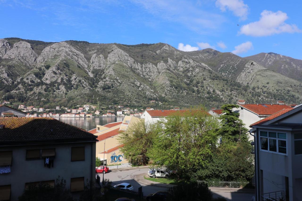 Apartment Nina Kotor Exterior foto