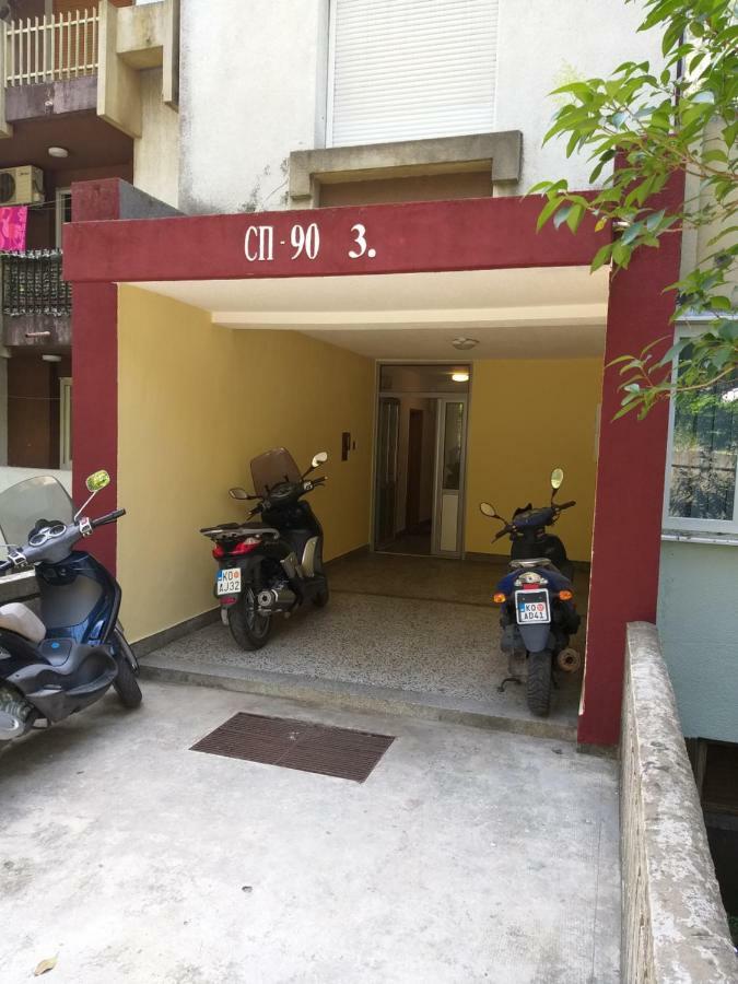 Apartment Nina Kotor Exterior foto